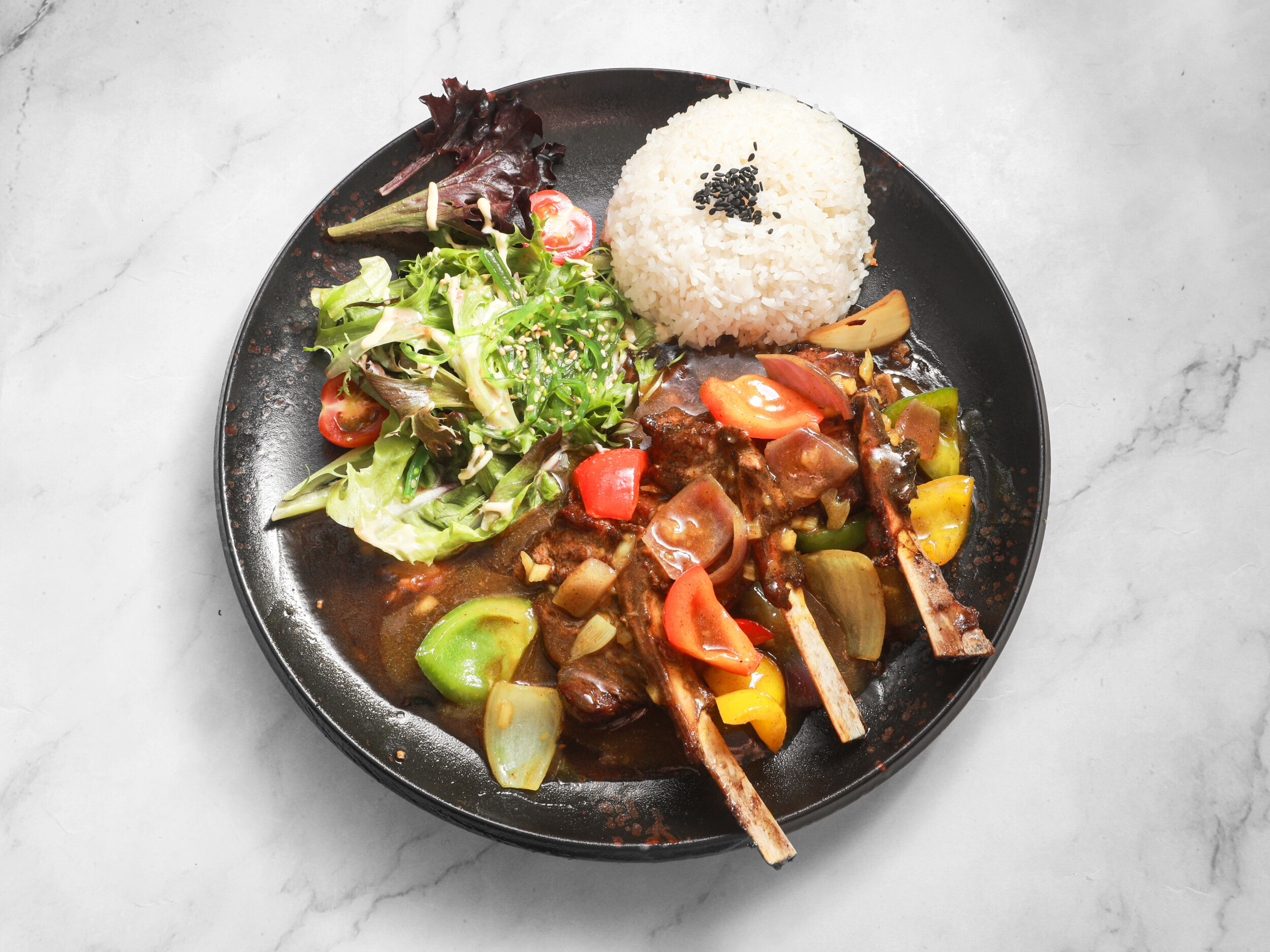 Lamskotelet met currysaus